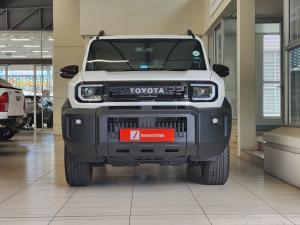 Toyota Land Cruiser FJ 2.7 4x4 GX - Image 4