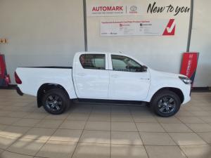 Toyota Hilux 2.4GD-6 double cab 4x4 Raider manual - Image 3