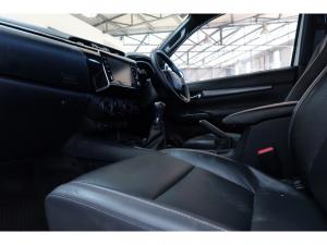 Toyota Hilux 2.8GD-6 Xtra cab 4x4 Legend manual - Image 7
