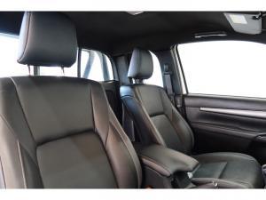 Toyota Hilux 2.8GD-6 Xtra cab 4x4 Legend manual - Image 17