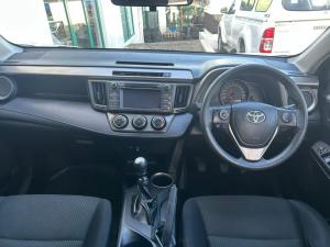 Toyota RAV4 2.0 GX - Image 6