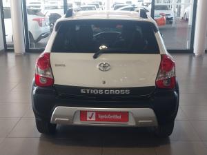 Toyota Etios Cross 1.5 Xs - Image 5