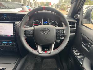 Toyota Fortuner 2.8GD-6 4x4 GR-Sport - Image 8