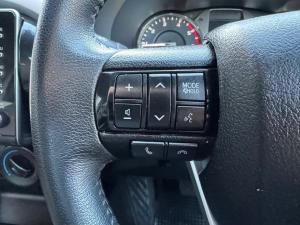 Toyota Hilux 2.8GD-6 single cab Raider auto - Image 9