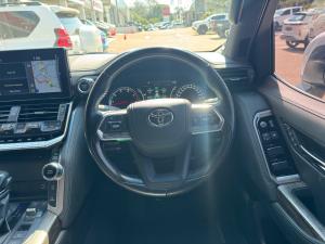 Toyota Land Cruiser 300 3.3D ZX - Image 8