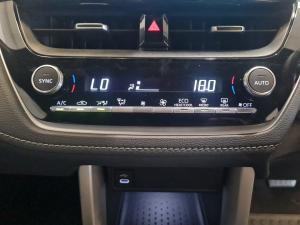 Toyota Corolla Cross 1.8 HEV XR - Image 15