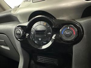 Ford Ecosport 1.0 Ecoboost Titanium - Image 10