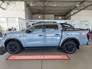 Nissan Navara 2.5DDTI PRO-2X automatic D/C - Image 3