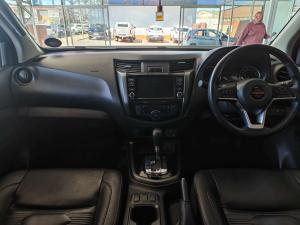 Nissan Navara 2.5DDTI PRO-2X automatic D/C - Image 5