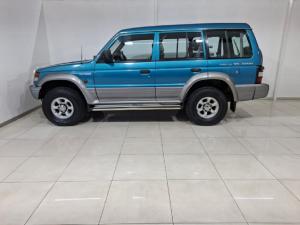 Mitsubishi Pajero 3.5 GLS - Image 2