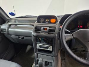 Mitsubishi Pajero 3.5 GLS - Image 9