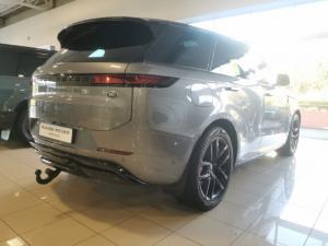 Land Rover Range Rover Sport D350 Dynamic HSE - Image 9