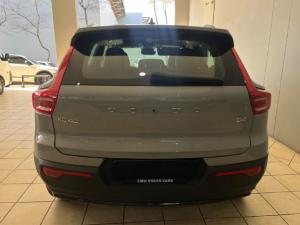 Volvo XC40 B4 Plus Dark - Image 4