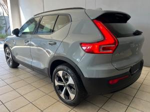 Volvo XC40 B4 Plus Dark - Image 5