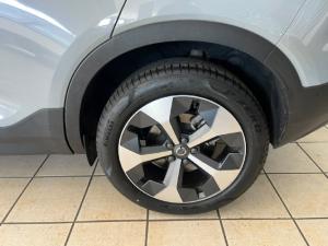 Volvo XC40 B4 Plus Dark - Image 8