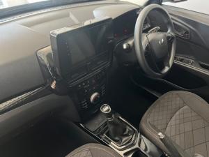 Mahindra XUV 3XO 1.2T MX2 manual - Image 4