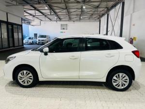 Toyota Starlet 1.5 Xi - Image 9