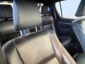 Toyota Hilux 2.8GD-6 double cab Legend manual - Image 13