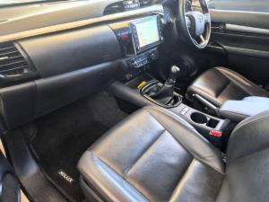 Toyota Hilux 2.8GD-6 double cab Legend manual - Image 9