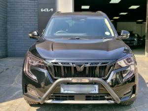 Mahindra XUV700 2.0T AX7L - Image 2