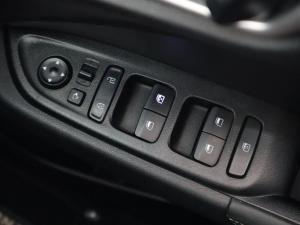Hyundai Venue 1.0T Fluid auto - Image 25
