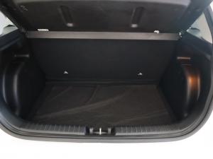 Hyundai Venue 1.0T Fluid auto - Image 5