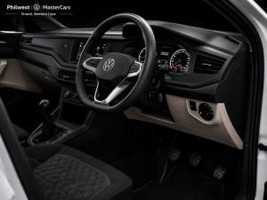 Volkswagen Polo sedan 1.6 manual - Image 16