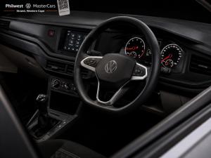 Volkswagen Polo sedan 1.6 manual - Image 17