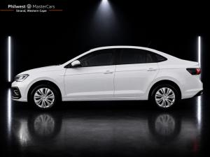 Volkswagen Polo sedan 1.6 manual - Image 2