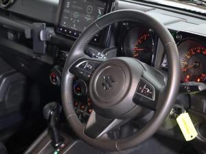Suzuki Jimny 1.5 GLX AllGrip 5-door auto - Image 15
