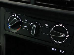Volkswagen Polo hatch 1.0TSI - Image 11