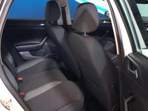 Volkswagen Polo hatch 1.0TSI Life manual - Image 11