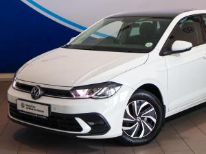 Volkswagen Polo hatch 1.0TSI Life manual - Image 4