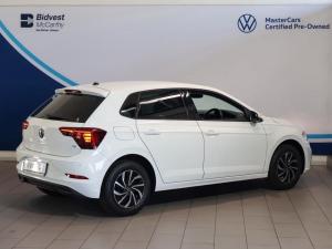 Volkswagen Polo hatch 1.0TSI Life manual - Image 8