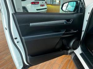 Toyota Hilux 2.8GD-6 Xtra cab Legend auto - Image 16
