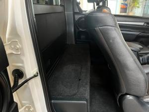 Toyota Hilux 2.8GD-6 Xtra cab Legend auto - Image 24