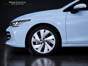 Volkswagen Golf 1.4TSI Life - Image 38