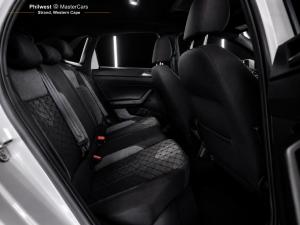 Volkswagen Polo hatch 1.0TSI R-Line - Image 24