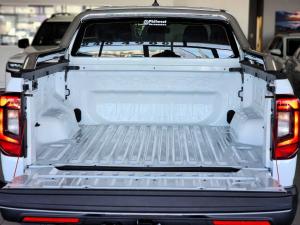 Volkswagen Amarok 2.0TDI double cab Life auto - Image 27