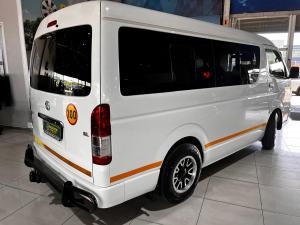 Toyota Quantum 2.7 GL 10-seater bus - Image 2