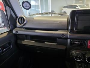 Suzuki Jimny 1.5 GLX AllGrip 3-door manual - Image 17