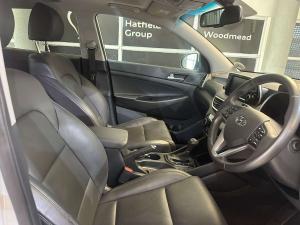 Hyundai Tucson 2.0D Executive - Image 13