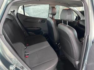 Hyundai Grand i10 1.2 Premium hatch - Image 11