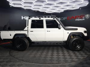 Toyota Land Cruiser 79 2.8GD-6 double cab auto - Image 3