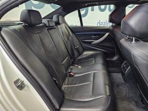 BMW 3 Series 320i Sport Line - Image 11
