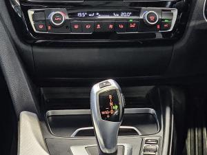 BMW 3 Series 320i Sport Line - Image 15