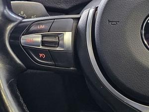 BMW 3 Series 320i Sport Line - Image 18