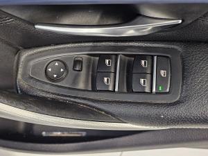BMW 3 Series 320i Sport Line - Image 20