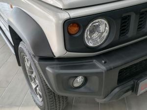 Suzuki Jimny 1.5 GLX AllGrip 3-door auto - Image 11