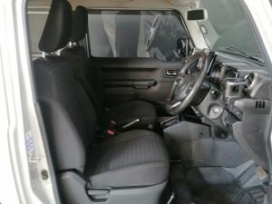 Suzuki Jimny 1.5 GLX AllGrip 3-door auto - Image 14